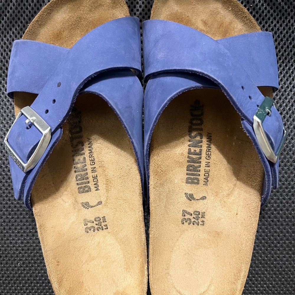 Birkenstock Siena Cross Strap Nubuck Leather Sandals
Blue Size 37/6.5-7